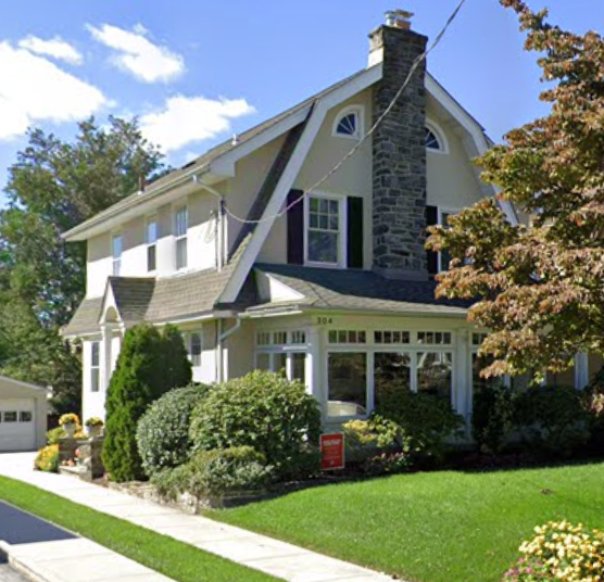 304 Lansdowne Avenue